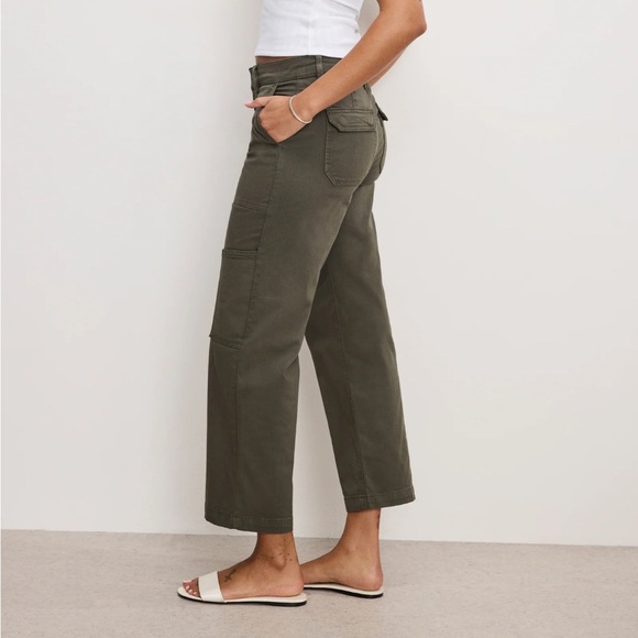 NWT Good American Cargo Cropped Twill Pants in Fatigue Olive Green 22 Plus - Picture 5 of 9